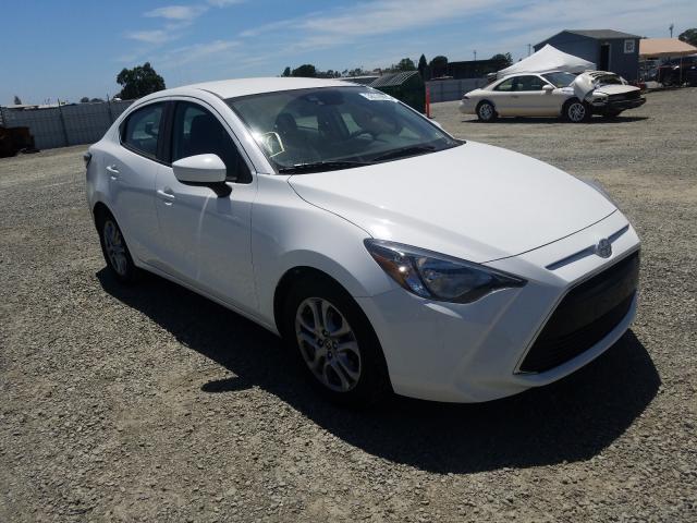 Toyota Scion ia (2016)