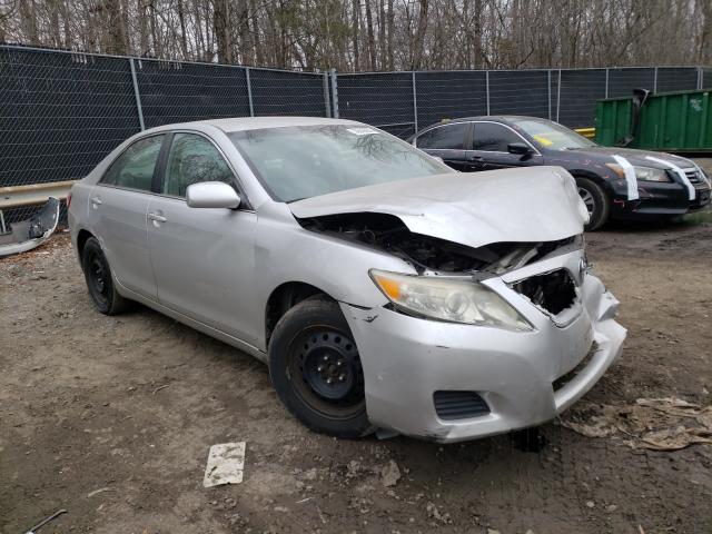 Toyota Camry base (2011)