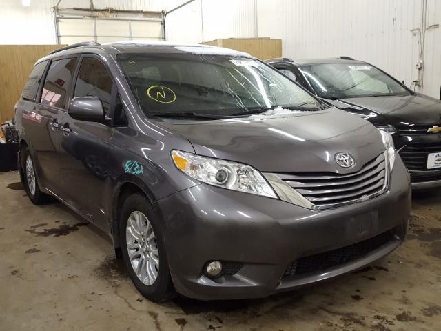 Toyota Sienna xle (2015)
