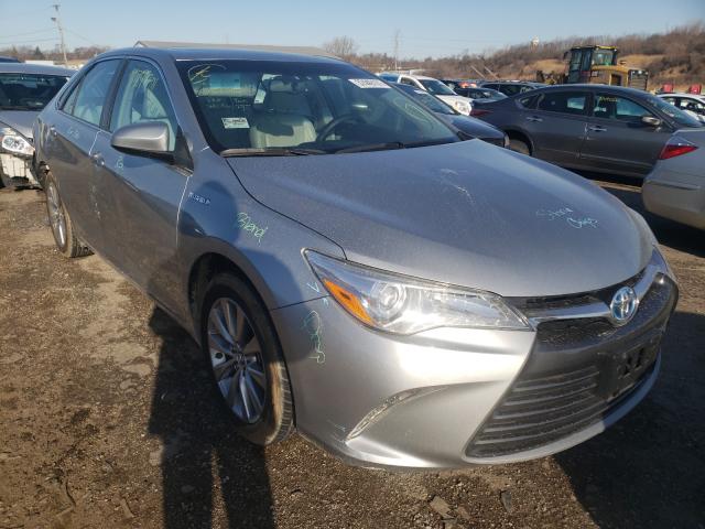Toyota Camry hybr (2015)