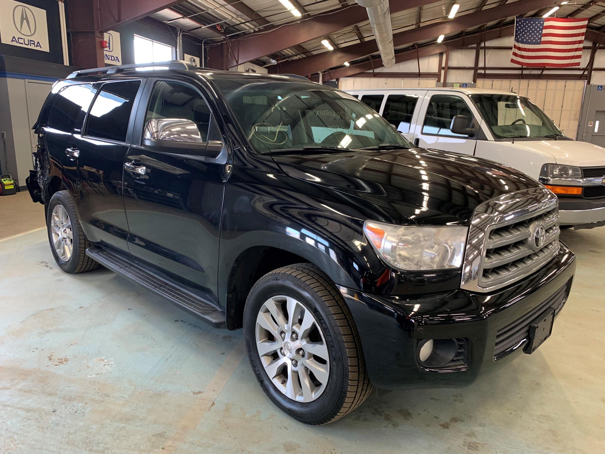 Toyota Sequoia li (2011)