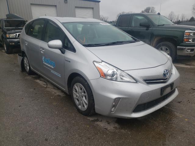 Toyota Prius v (2014)