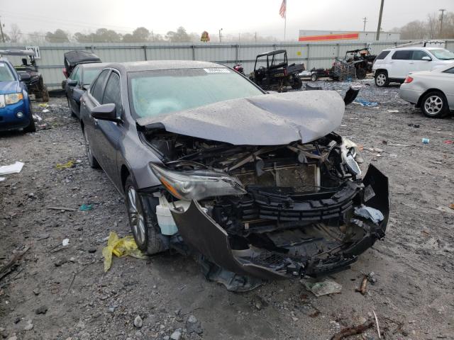 Toyota Camry le (2015)