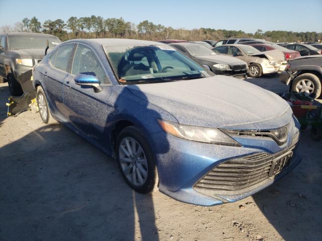 Toyota Camry le (2020)