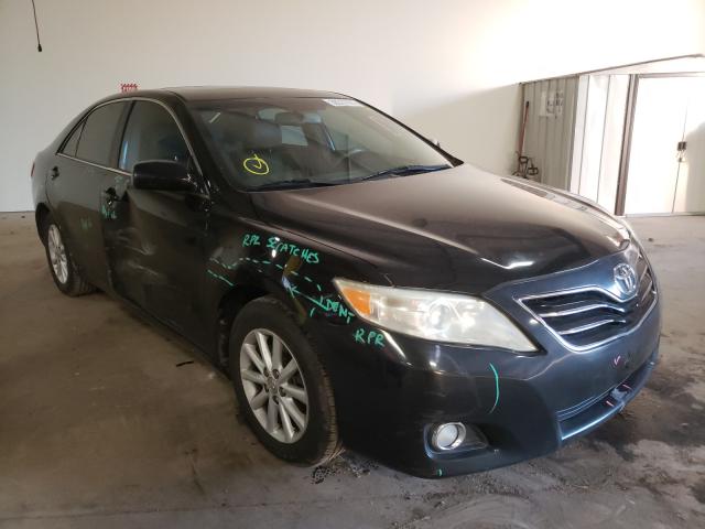 Toyota Camry base (2010)