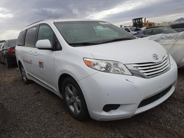 Toyota Sienna le (2017)