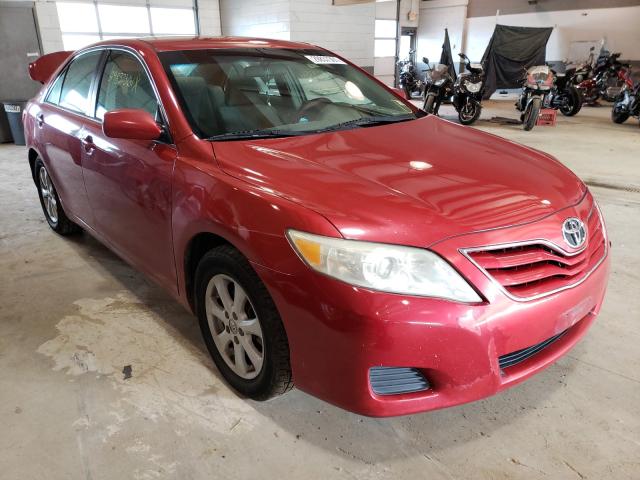 Toyota Camry base (2010)