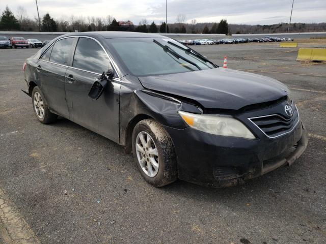 Toyota Camry base (2011)