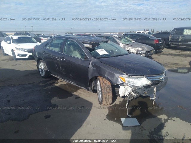 Toyota Camry hybrid (2012)