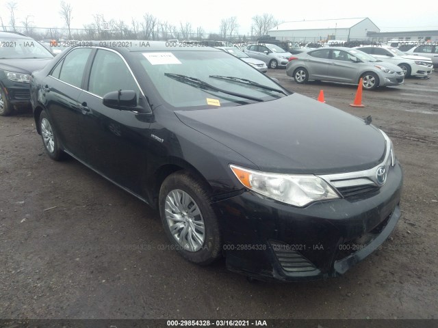 Toyota Camry hybrid (2014)