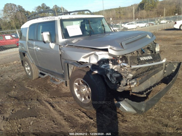 Toyota Fj cruiser (2011)