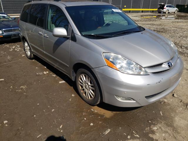 Toyota Sienna xle (2010)