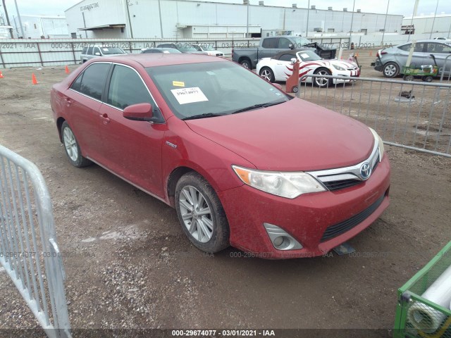 Toyota Camry hybrid (2013)