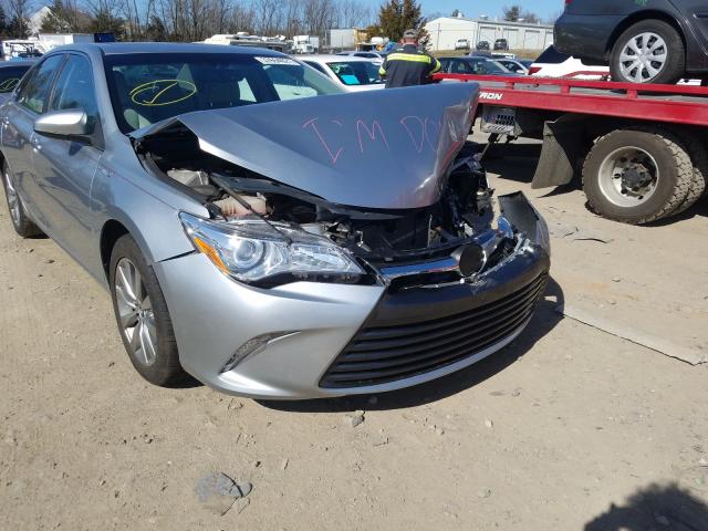 Toyota Camry hybr (2015)