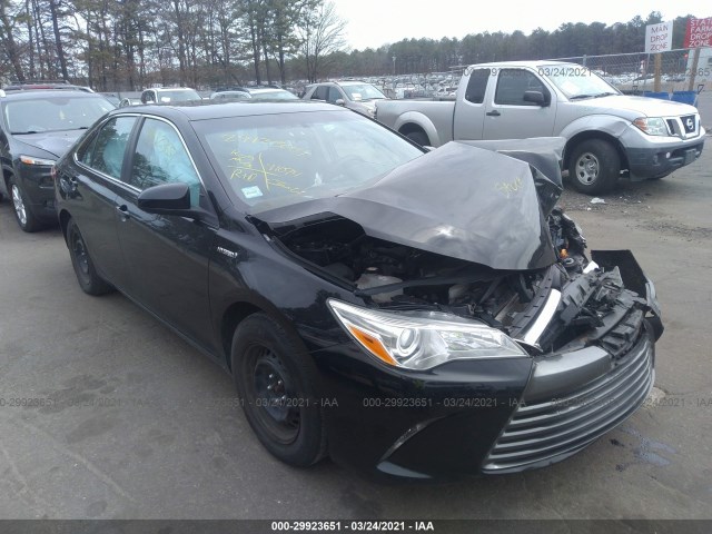 Toyota Camry hybrid (2016)