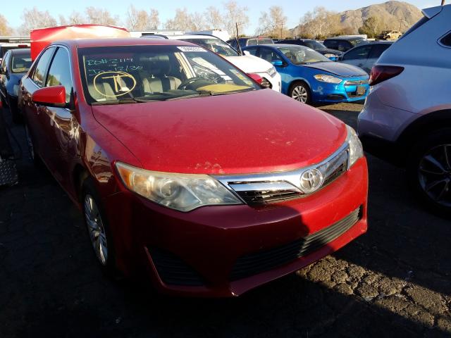 Toyota Camry base (2012)