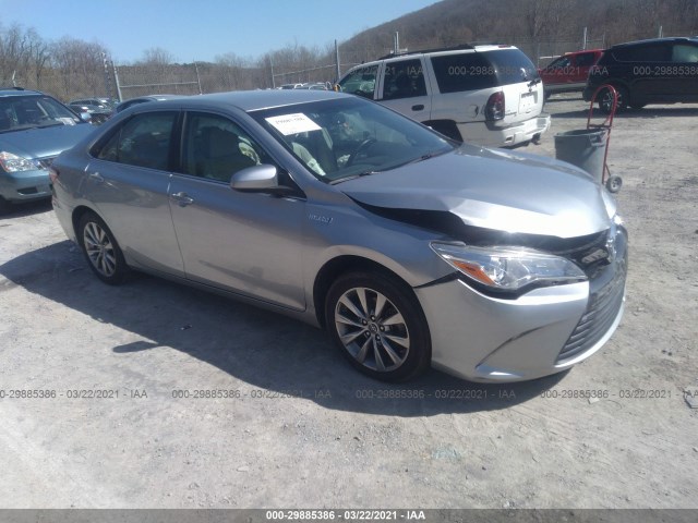 Toyota Camry hybrid (2015)