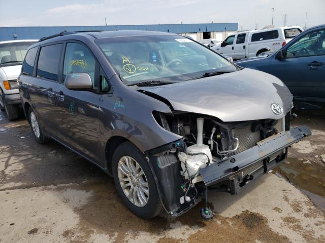 Toyota Sienna xle (2011)