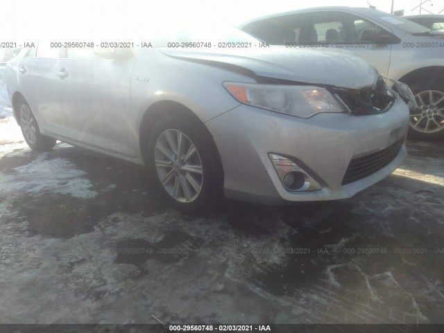 Toyota Camry hybrid (2012)