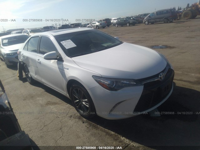 Toyota Camry hybrid (2015)