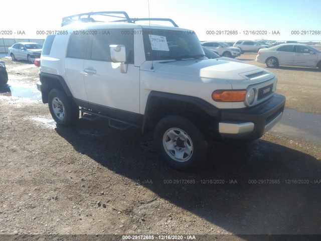 Toyota Fj cruiser (2010)