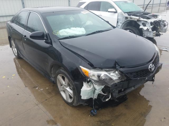 Toyota Camry base (2012)