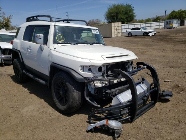 Toyota Fj cruiser (2013)