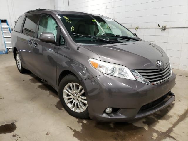 Toyota Sienna xle (2013)