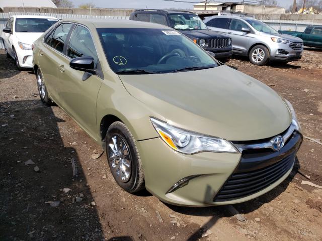 Toyota Camry hybr (2015)