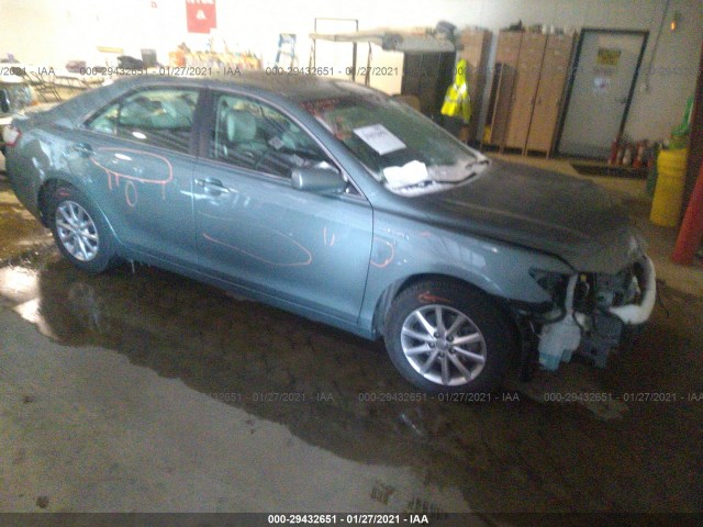 Toyota Camry hybrid (2010)
