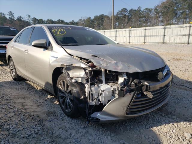 Toyota Camry hybr (2015)