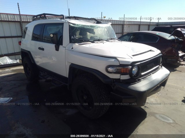 Toyota Fj cruiser (2011)