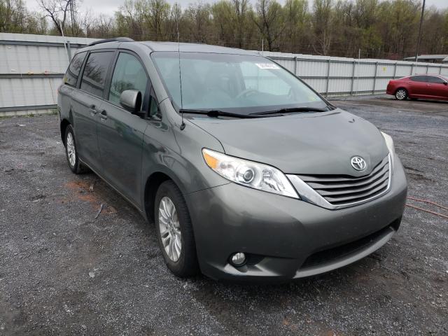 Toyota Sienna xle (2013)