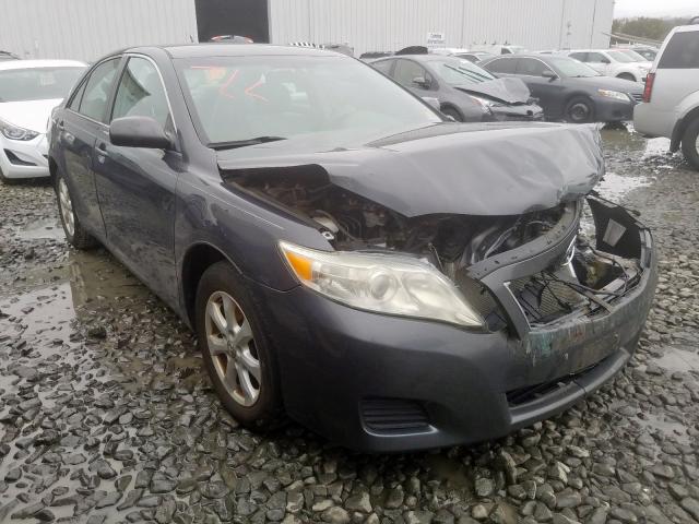 Toyota Camry base (2011)