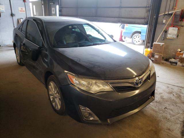 Toyota Camry hybr (2012)