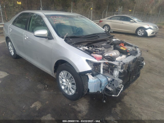 Toyota Camry hybrid (2013)