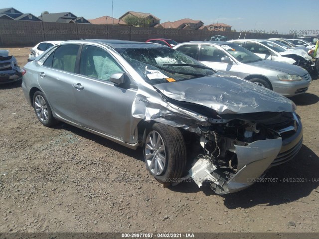 Toyota Camry hybrid (2015)