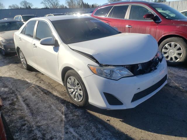 Toyota Camry base (2012)