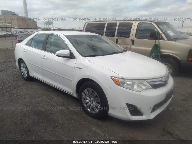 Toyota Camry hybrid (2012)