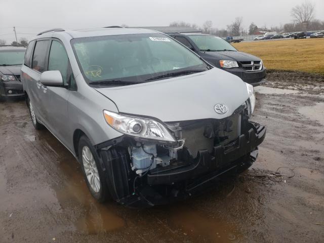 Toyota Sienna xle (2015)