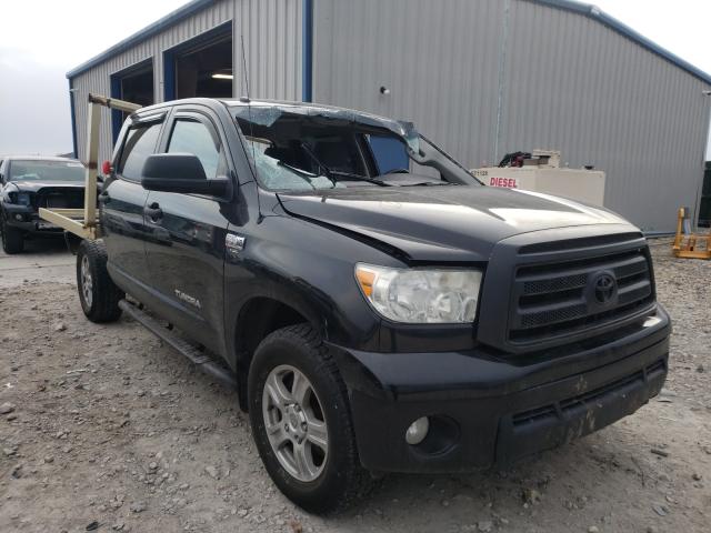 Toyota Tundra cre (2010)