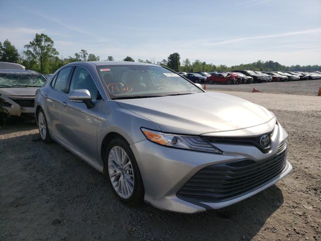 Toyota Camry hybr (2019)