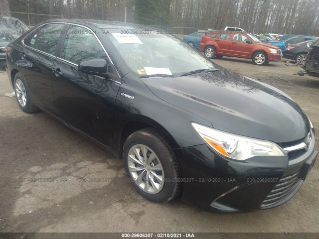 Toyota Camry hybrid (2015)