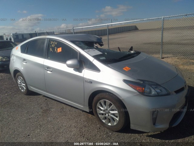 Toyota Prius plug-in (2015)