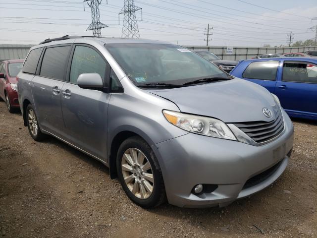 Toyota Sienna xle (2011)