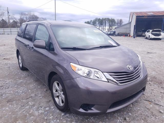 Toyota Sienna le (2015)