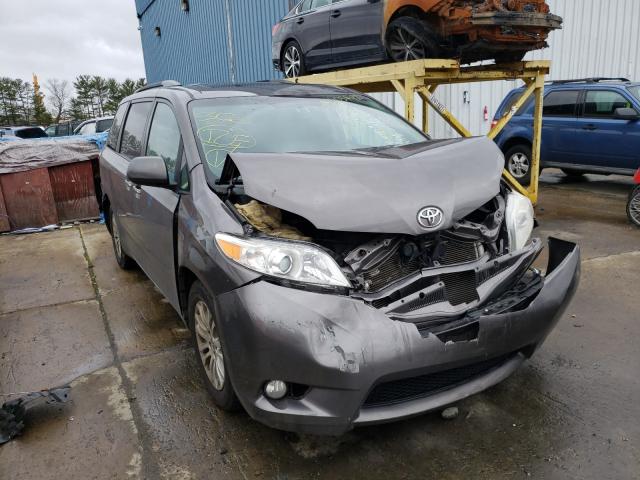 Toyota Sienna xle (2015)