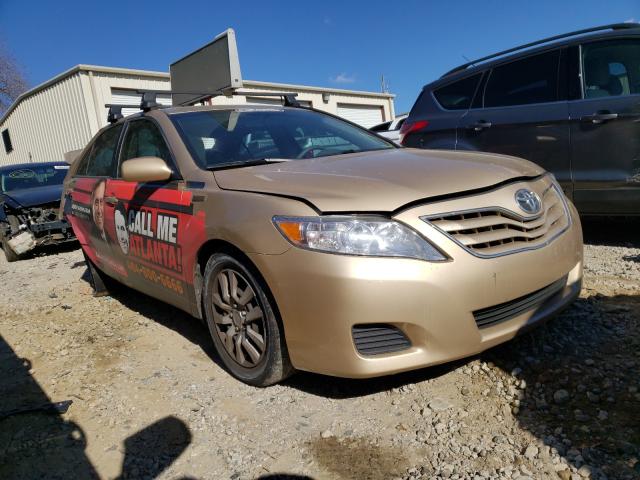 Toyota Camry base (2011)