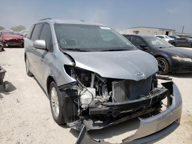 Toyota Sienna xle (2015)