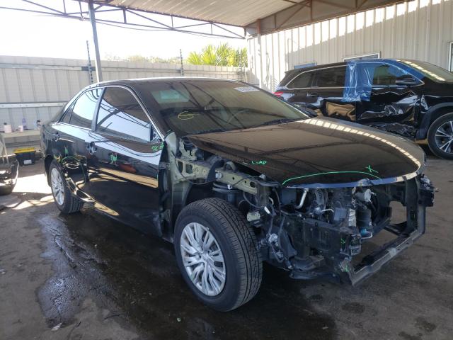 Toyota Camry base (2012)